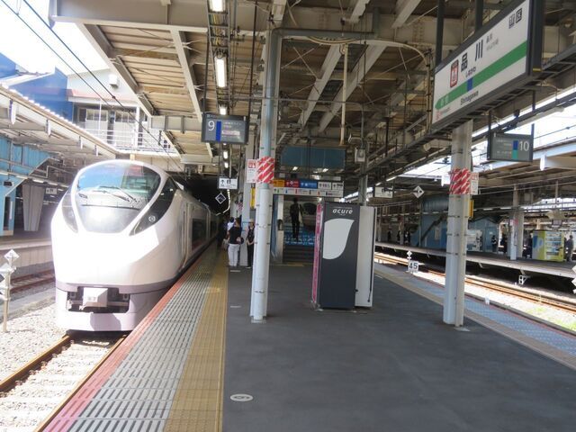 品川駅常磐線ホーム.jpg
